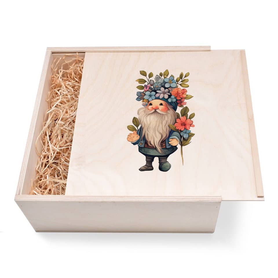 Zwergen Geschenkbox groß aus Holz mit verzierten Deckel Zwergen Geschenkbox groß aus Holz mit verzierten Deckel. Jetzt in unserem Geschenke Onlineshop kaufen.