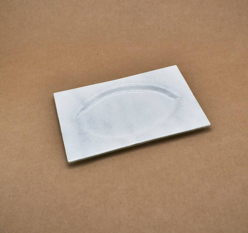 Kerzenteller aus Glas in Farbe weiss. Form Oval Kerzenteller aus Glas in Farbe weiss. Form Oval. Als Geschenk für Sie oder Ihn. Ideal für unsere Kerzen mit Holzelement. Jetzt in unserem Kerzen Onlineshop kaufen.