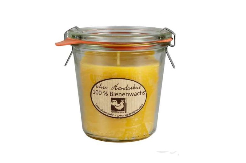 Bienenwachskerze in verschiedenen Formen. Als Geschenk für Sie oder Ihn. Jetzt in unserem Kerzen Onlineshop kaufen.