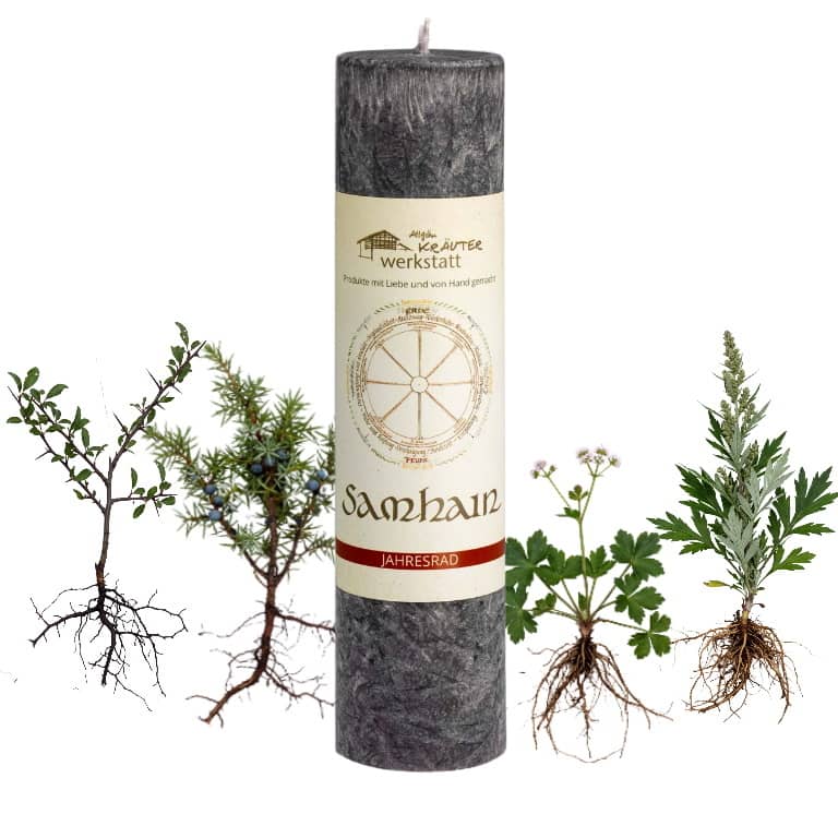 Allgäuer Heilkräuterkerze zum Thema Samhain in unserem Kerzen Online Shop kaufen. Als Geschenk für Sie oder Ihn. 100% Vegane Kerze. Hergestellt aus Olivenöl.