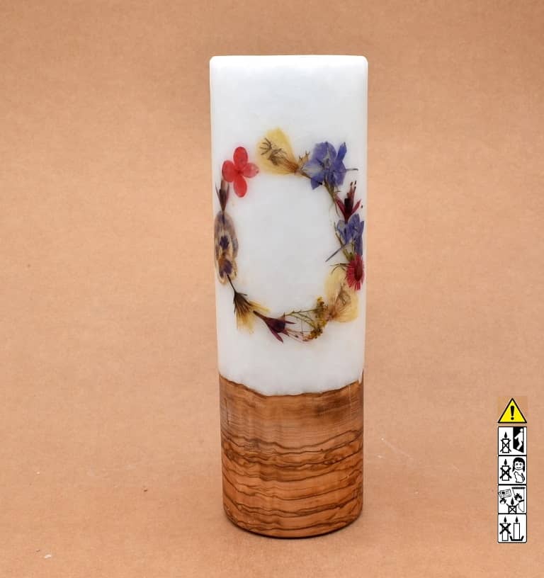 Blumendekor handgefertigt Stumpen Ø 80 x 250 mm mit Holz und Teelicht
