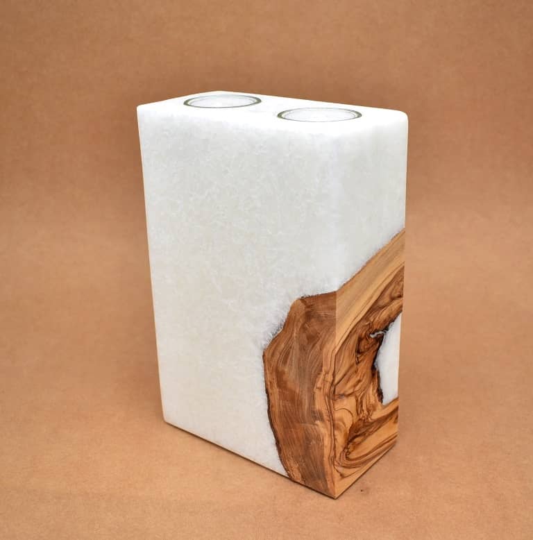 Kerze mit Holz Unikat Quader 140 x 70 x 210 mm 2 x Teelicht Nr.2. Jetzt in unserem Geschenke Onlineshop kaufen.