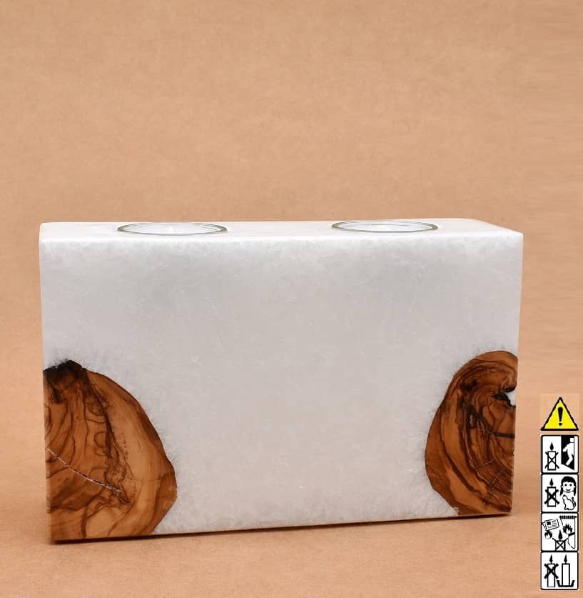 Kerze rechteckig mit Holzelement aus Stearinwachs Kerze rechteckig mit Holzelement aus Stearinwachs. Jetzt in unserem Kerzen Onlineshop kaufen.