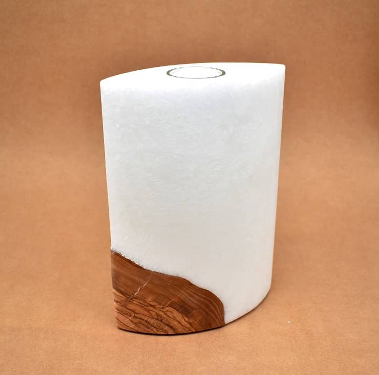 Kerze mit Holz Unikat Oval Kanten spitz 210 x 140 x 80 mm 1 x Teelicht. Jetzt in unserem Geschenke Onlineshop kaufen.