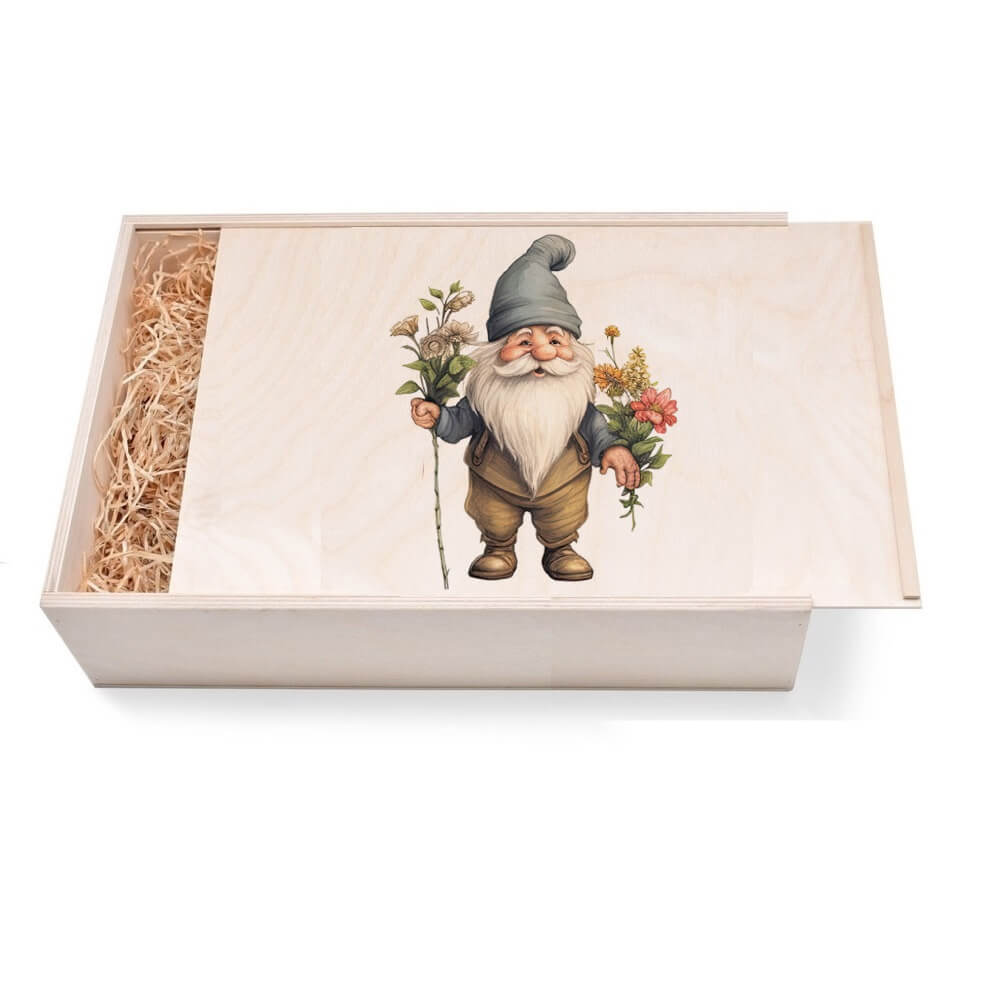 Zwergen Geschenkbox groß aus Holz mit verzierten Deckel Zwergen Geschenkbox groß aus Holz mit verzierten Deckel. Jetzt in unserem Geschenke Onlineshop kaufen.