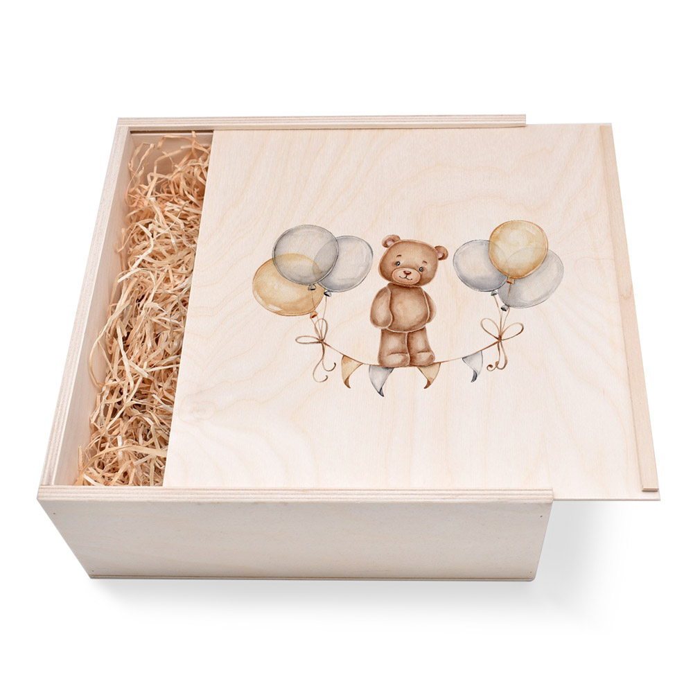 Große Geschenkbox aus Holz. Geschenkbox zum Geburtstag. Bär Große Geschenkbox aus Holz zum Geburtstag. Bär. Ideal als Geschenkbox für Männer oder Frauen. Geschenkbox groß individuell angefertigt. Online bestellen im Geschenke Online-Shop.