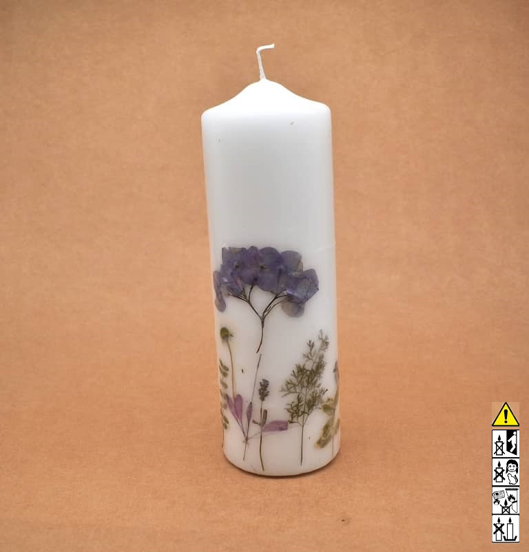 Kerze mit Blumen handgefertigt Stumpen Ø 80 x 250 mm rund Kerze mit Blumen handgefertigt Stumpen Ø 80 x 250 mm rund