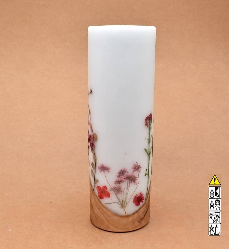 Blumendekor handgefertigt Stumpen Ø 80 x 250 mm mit Holz und Teelicht