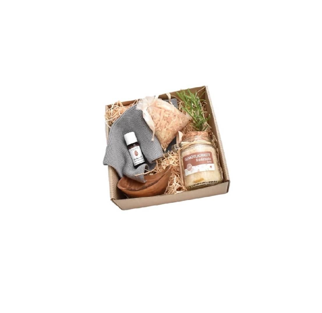 Geschenkbox mit Zirbenprodukten Geschenkbox mit Zirbenprodukten zum verschenken oder selbst gebrauchen.