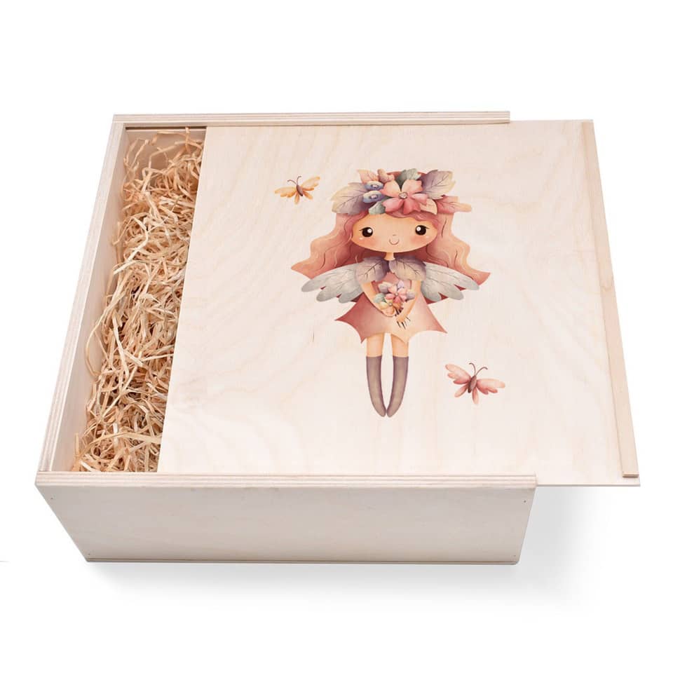 Elfen Geschenkbox groß aus Holz mit verzierten Deckel. Jetzt in unserem Geschenke Onlineshop kaufen.