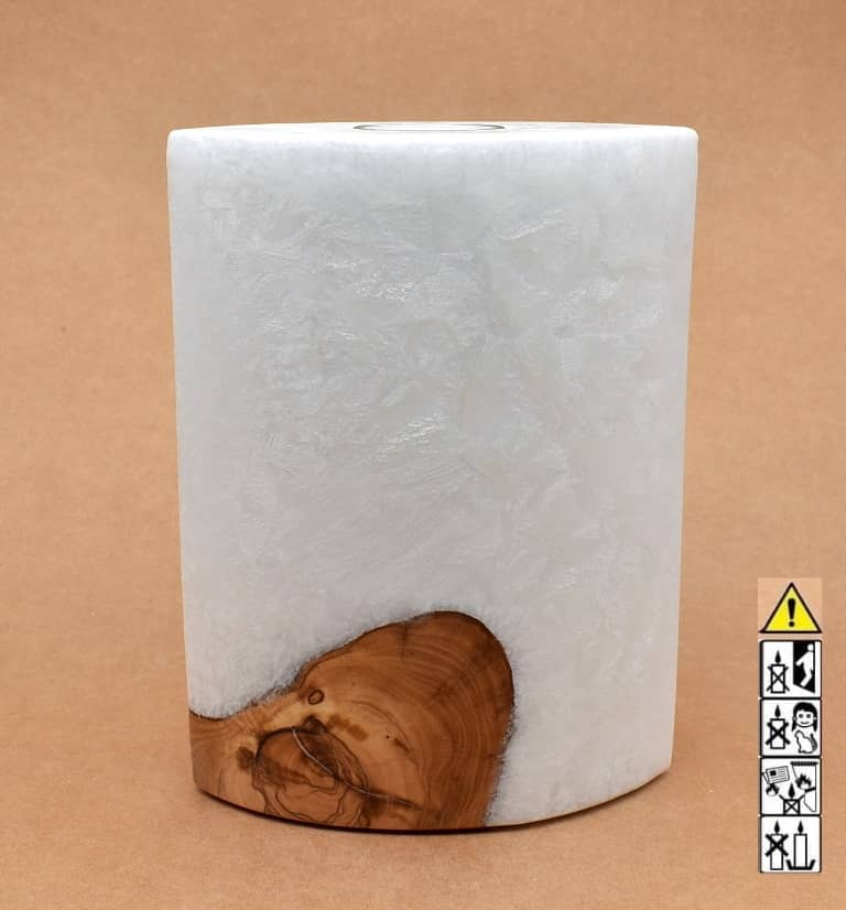 Kerze mit Holz Unikat Oval Kanten spitz 210 x 140 x 80 mm 1 x Teelicht. Jetzt in unserem Geschenke Onlineshop kaufen.