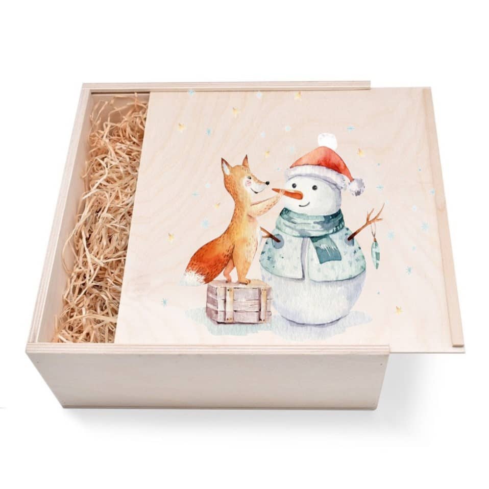 "Fuchs mit Schneemann" Geschenkbox aus Holz mit verzierten Deckel Innen = 24/24/9 cm