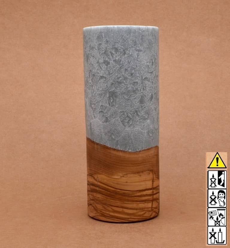 Kerze mit Holz Unikat Rund 80 x 200 mm mit Teelicht in silbergrau Nr.: 1 Kerze mit Holz Unikat Rund 80 x 200 mm mit Teelicht in silbergrau Nr.: 1