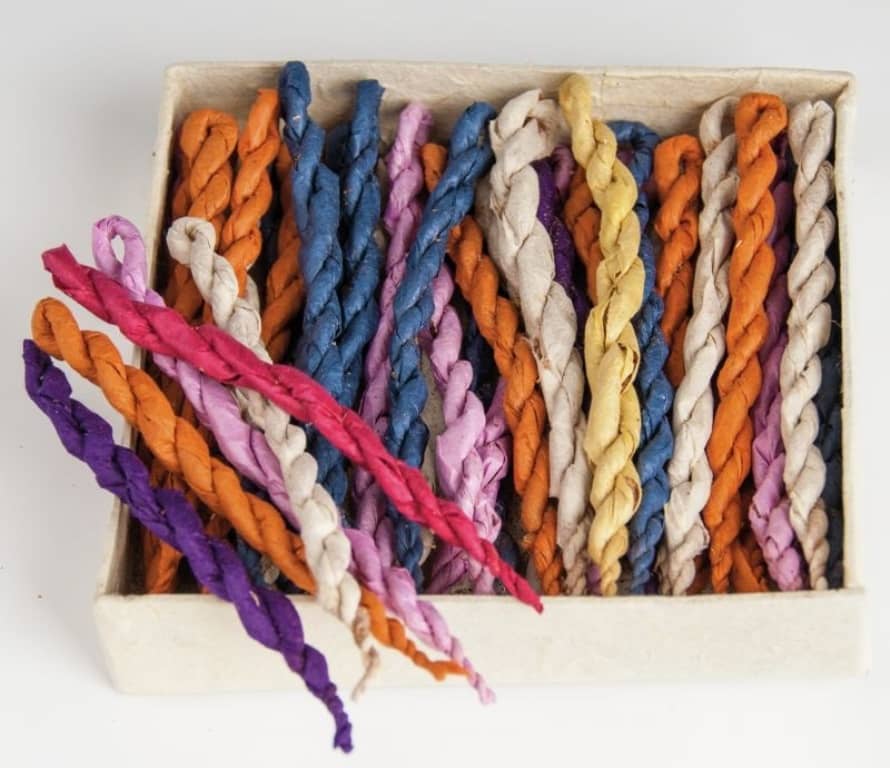 Räucherschnüre bunte Mischung - Tibet  (10 Stück ca. 11cm)