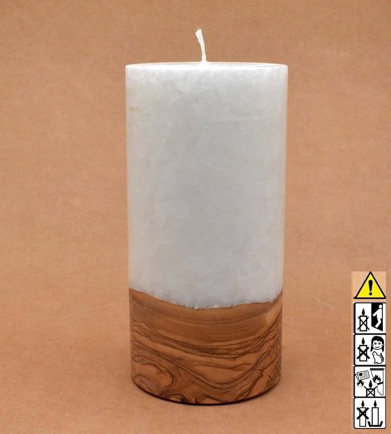 Kerze mit Holz Unikat Rund 100x250mm ohne Teelicht Kerze mit Holz Unikat Rund 100x250mm ohne Teelicht. Jetzt in unserem Geschenke Onlineshop kaufen.