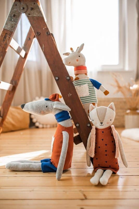 Kuscheltier Katze mit Familie AVA & YVES, Biobaumwollstrickgewebe, Geschenke für Kinder online 