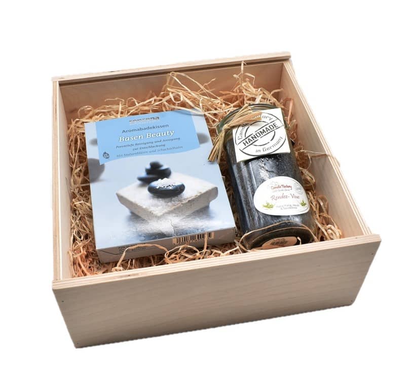 Bade Geschenkset mit Rendez-vous Mini Jumbo von Candle Factory in Geschenkbox aus Holz